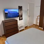 Iuggi\'S Home - Vatican Apartment